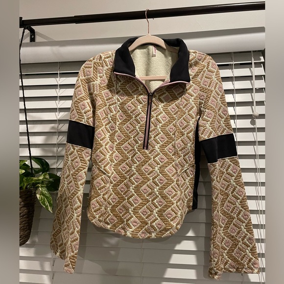 FP Movement Geometric Patterned Activewear Set - Picture 8 of 12